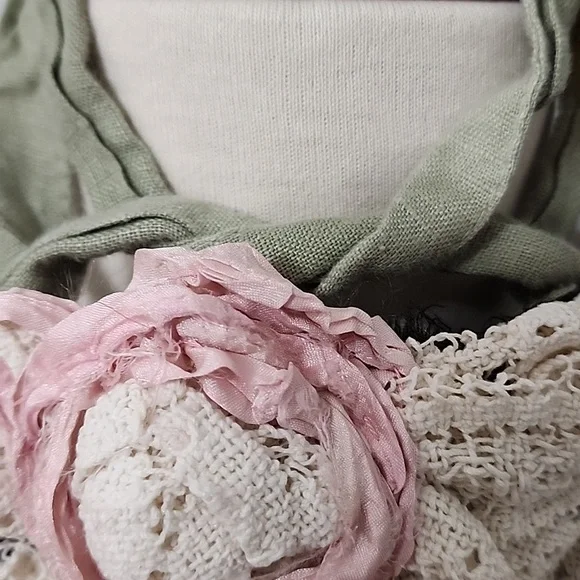 ♥️JABOT🩷 🌹👸🏼⚘️MOSSIE ANNA ARTISAN DESIGN NWT OOAK - Picture 7 of 10